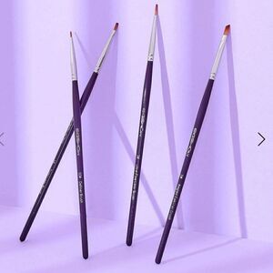Two EIGSHOW Ultra Fine Brushes 00# Definer & 3# Ultra Fine Liner. NWOT